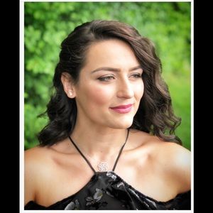 Meet your Posher, Drita